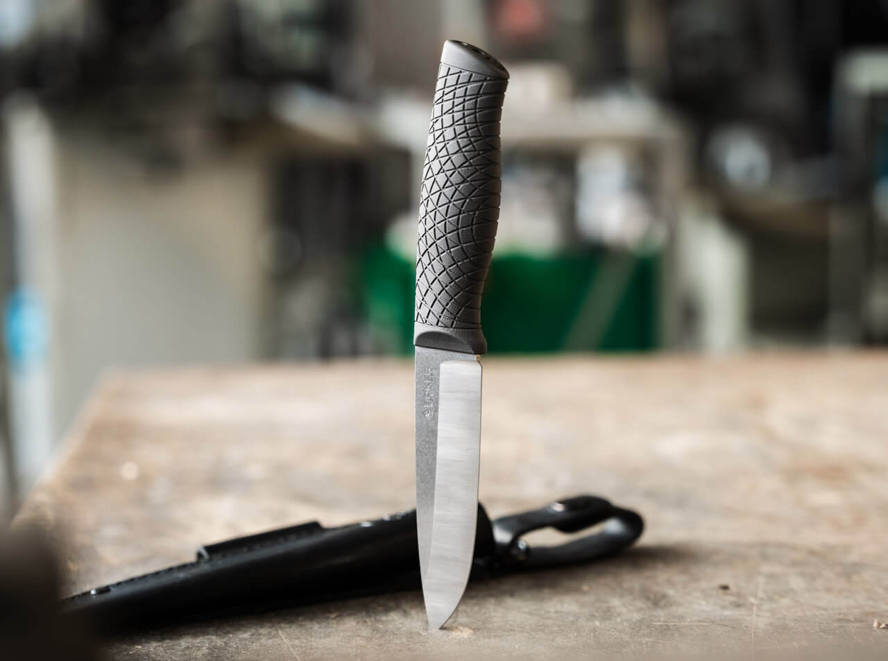 knife.bg-Туристически Нож с Фиксирано Острие Boker Manufaktur Solingen Bronco Titan - CPM-3V Стомана, Титаниева Дръжка-1 Туристически Нож с Фиксирано Острие