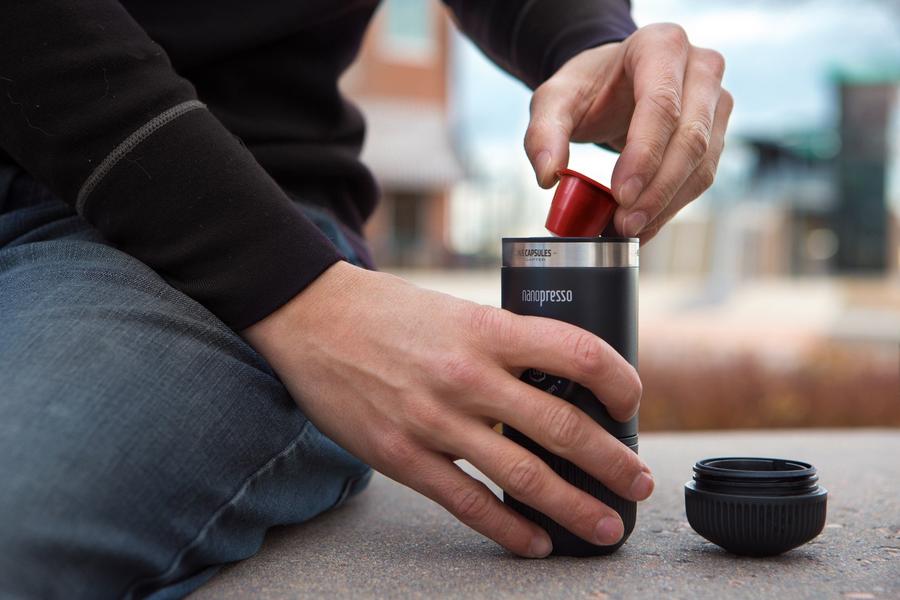 knife.bg-Преносима ръчна кафемашина Wacaco Nanopresso Classic с включен адаптер за капсули Nespresso 6 Ръчна кафемашина Wacaco за Nespresso
