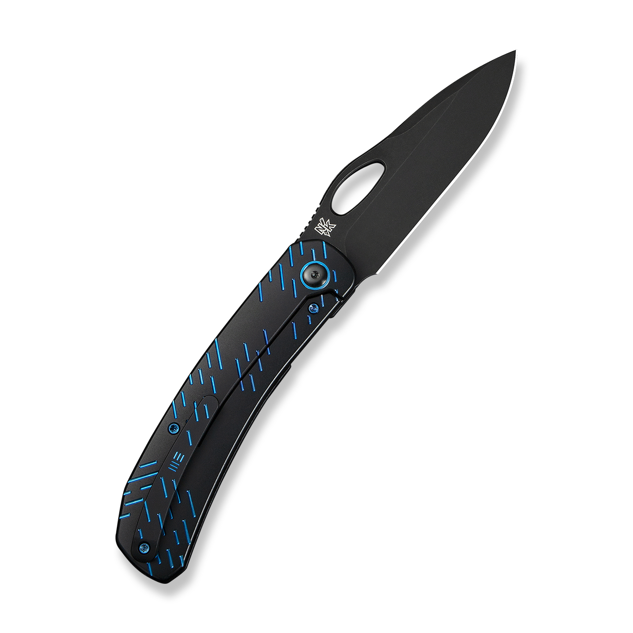 Джобен нож WE Knife Inmate с титаниева черно-синя дръжка и CPM 20CV стомана Джобен нож WE Knife Inmate с титаниева черно-синя дръжка и CPM 20CV стомана