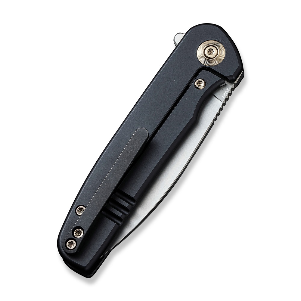 Джобен нож WE Knife Shakan с титаниева черно-синя дръжка и CPM 20CV стомана Джобен нож WE Knife Shakan с титаниева черно-синя дръжка и CPM 20CV стомана