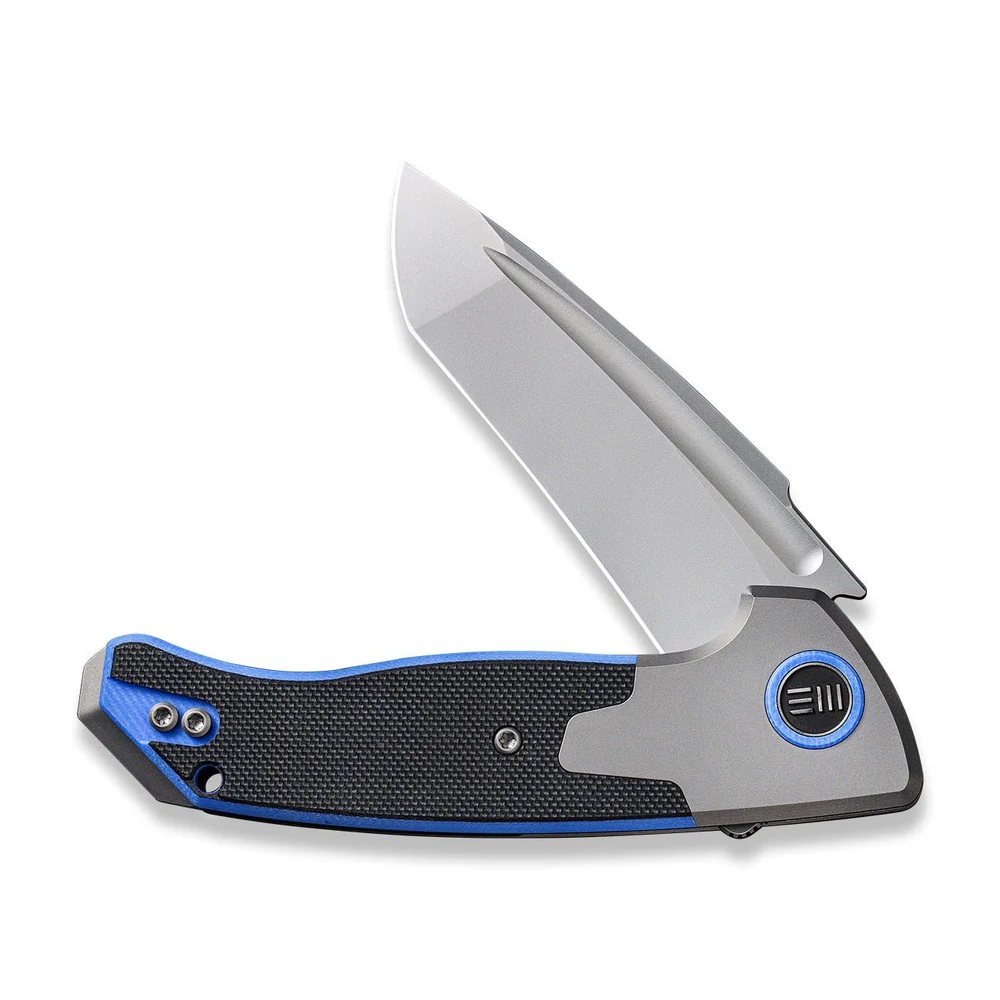 Джобен нож WE Knife Press Check с титаниева сива и черно-синя G10 дръжка и CPM 20CV стомана Джобен нож WE Knife Press Check с титаниева сива и черно-синя G10 дръжка и CPM 20CV стомана