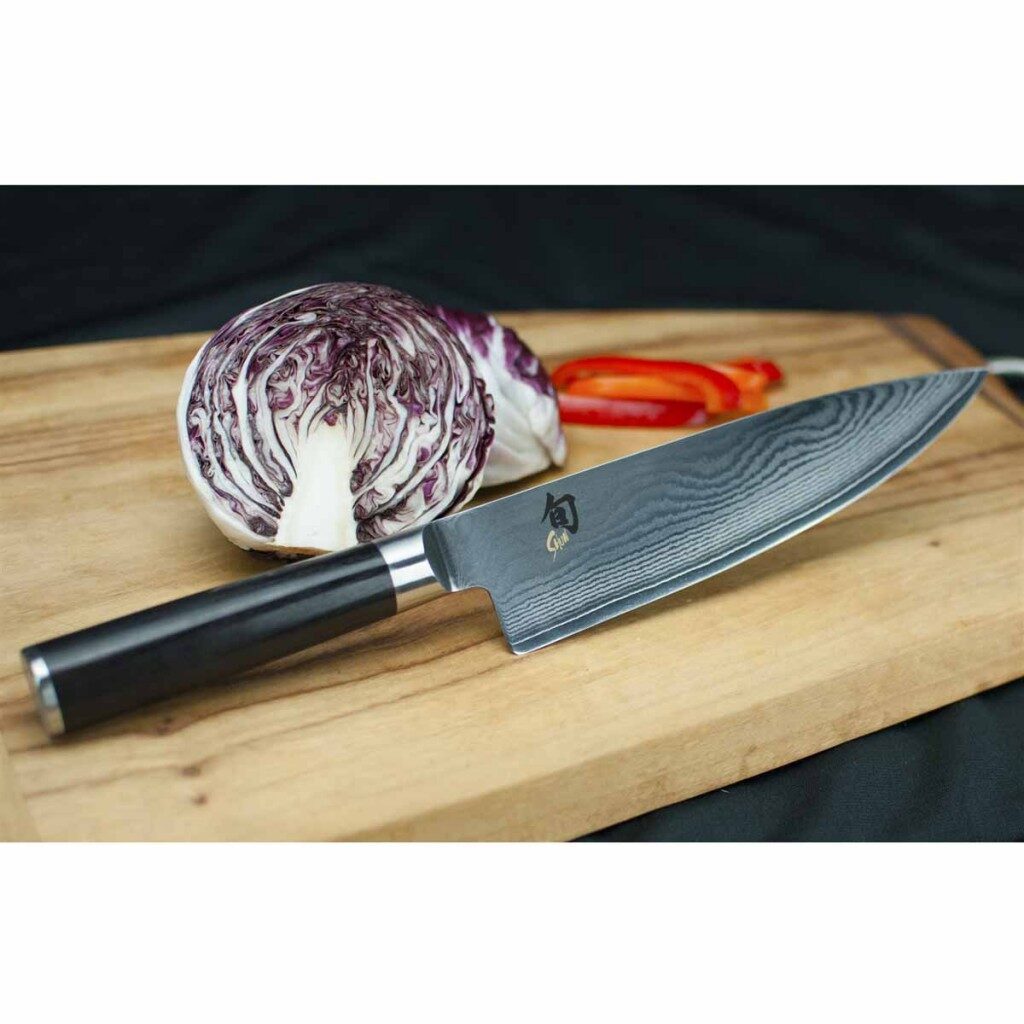KAI Shun Classic DM-0706 Нож на главния готвач 20 см KAI Shun Classic DM-0706 Нож на главния готвач 20 см