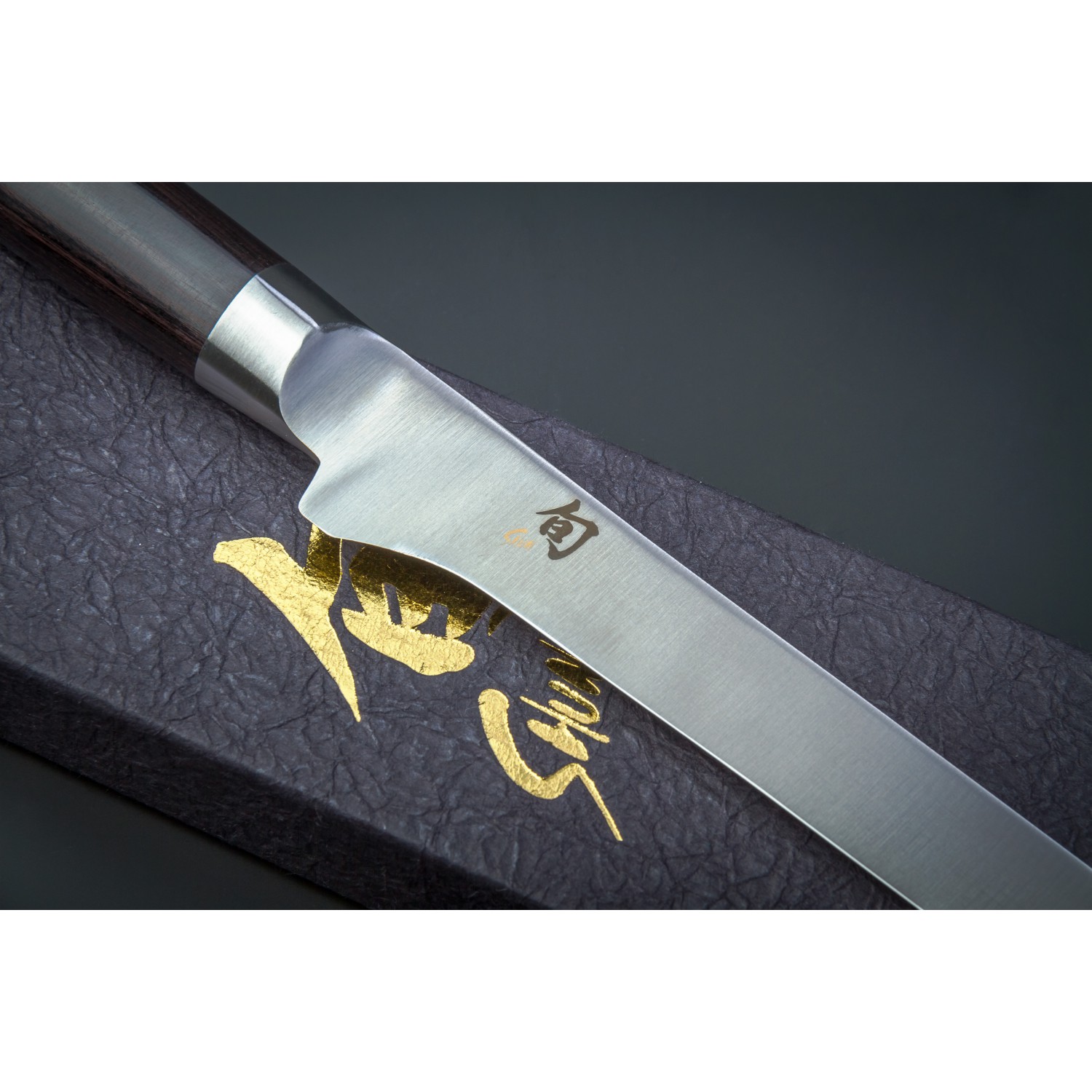 KAI Shun Classic DM-0735 Кухненски нож за филетиране 30 см KAI Shun Classic DM-0735 Кухненски нож за филетиране 30 см