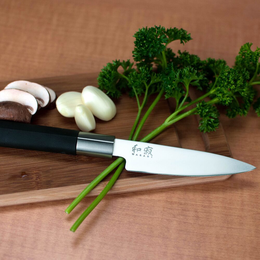 Японски кухненски нож KAI Wasabi Black 6710P 10 см Японски кухненски нож KAI Wasabi Black 6710P 10 см