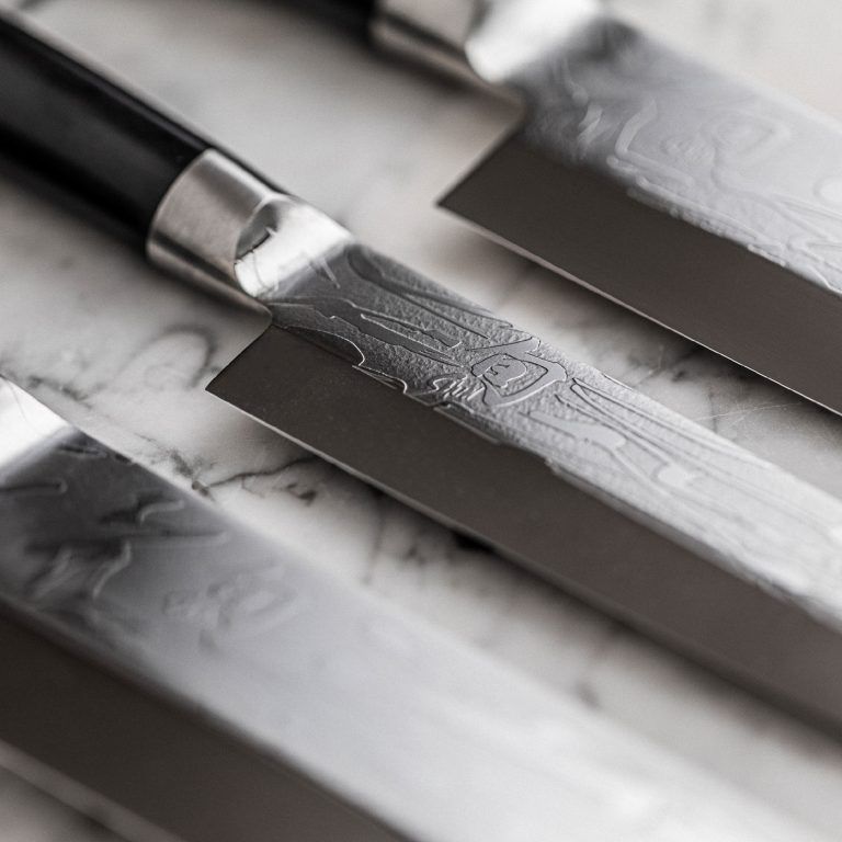 Японски нож Deba KAI Shun Pro Sho 21 см едностранно заточен Японски нож Deba KAI Shun Pro Sho 21 см едностранно заточен